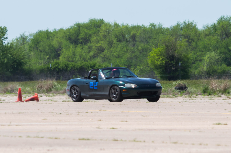 Illustration for article titled Huge Juicy Autocross Photodump